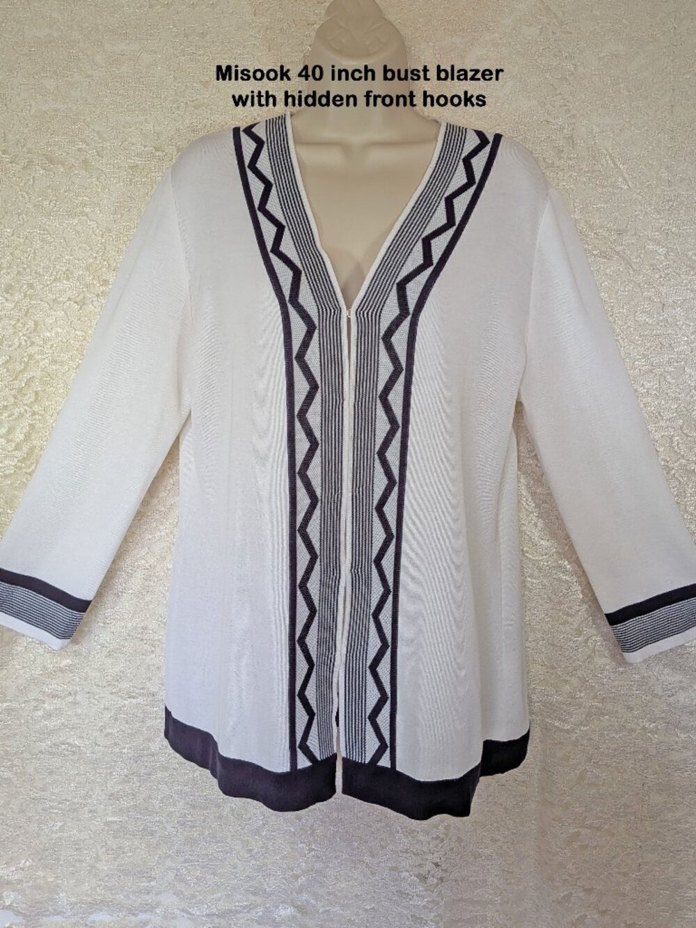 40" bust MISOOK knit blazer, White, Black striped trim, V neck, Hidden hooks - Picture 3 of 16